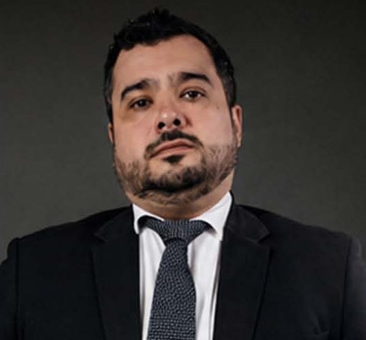 Dr. Frederico Borges